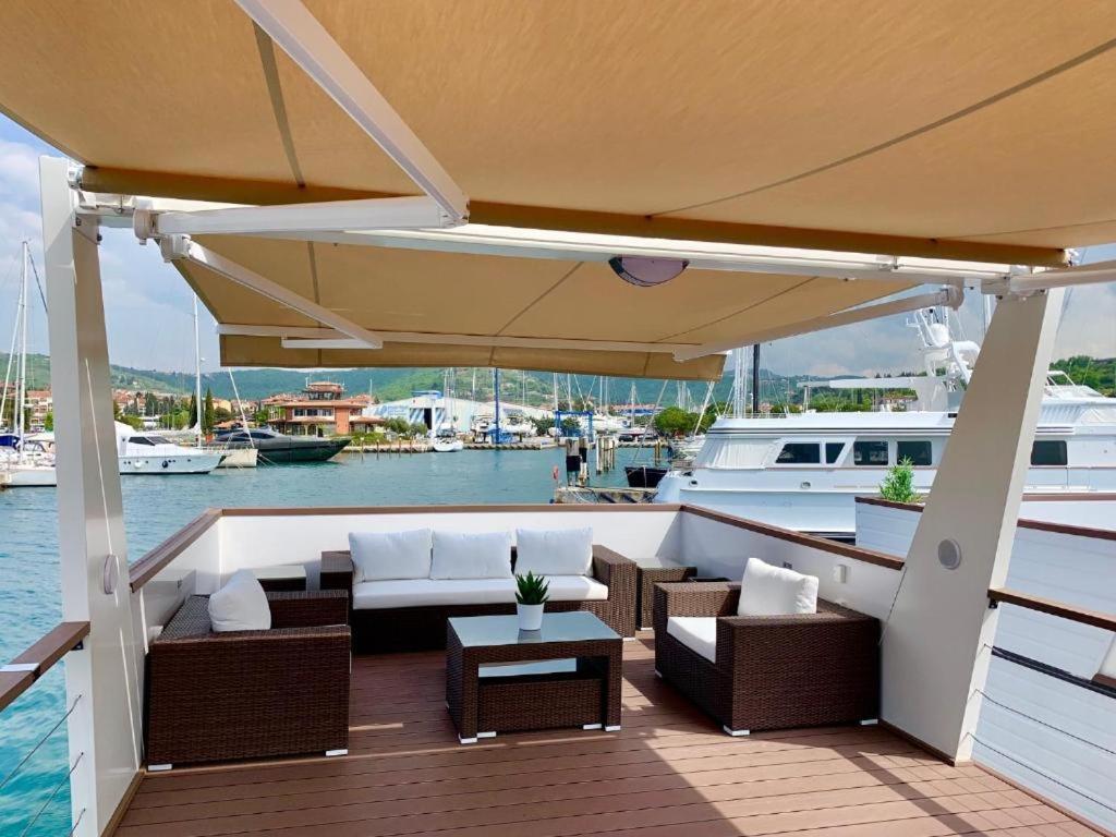 Floating Sea House Aurora Villa Порторож Екстериор снимка
