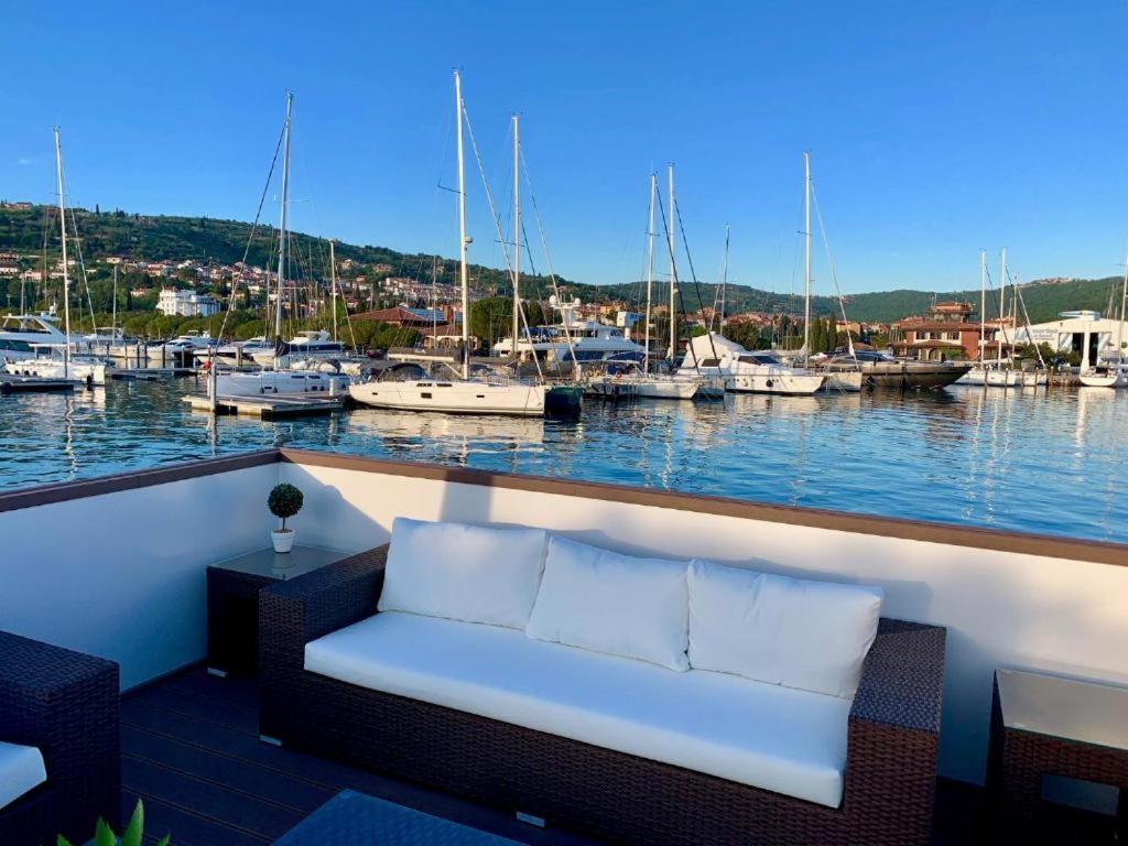 Floating Sea House Aurora Villa Порторож Екстериор снимка