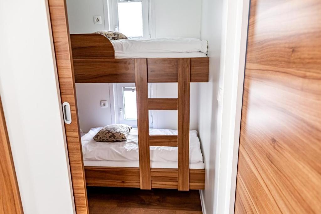 Floating Sea House Aurora Villa Порторож Екстериор снимка